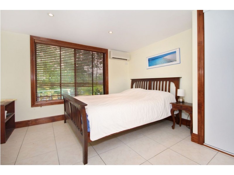 8 Sun Ct, Mudgeeraba QLD 4213