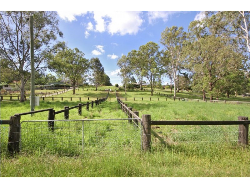 19 Tallai Road, Tallai QLD 4213