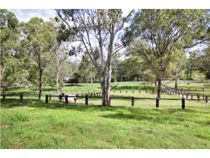 19 Tallai Road, Tallai QLD 4213