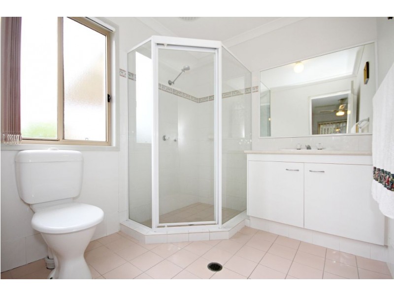 15 Bedford Crescent, Mudgeeraba QLD 4213