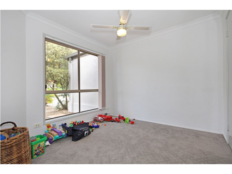 15 Bedford Crescent, Mudgeeraba QLD 4213