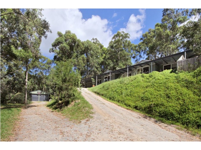 27 Coorumbene Ct, Tallai QLD 4213