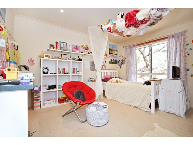 27 Coorumbene Ct, Tallai QLD 4213