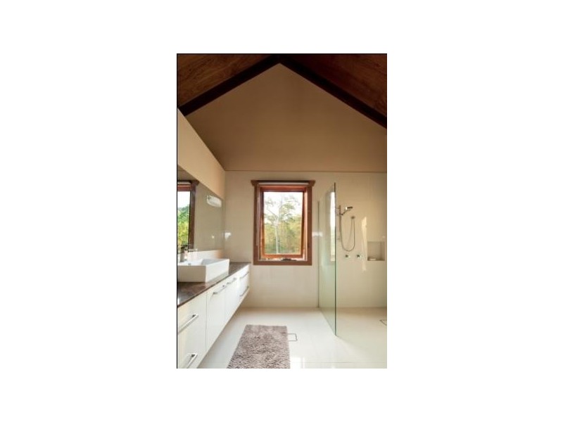 53 Camp Drive, Bonogin QLD 4213