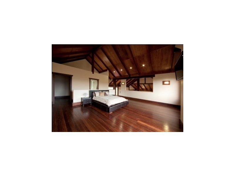 53 Camp Drive, Bonogin QLD 4213