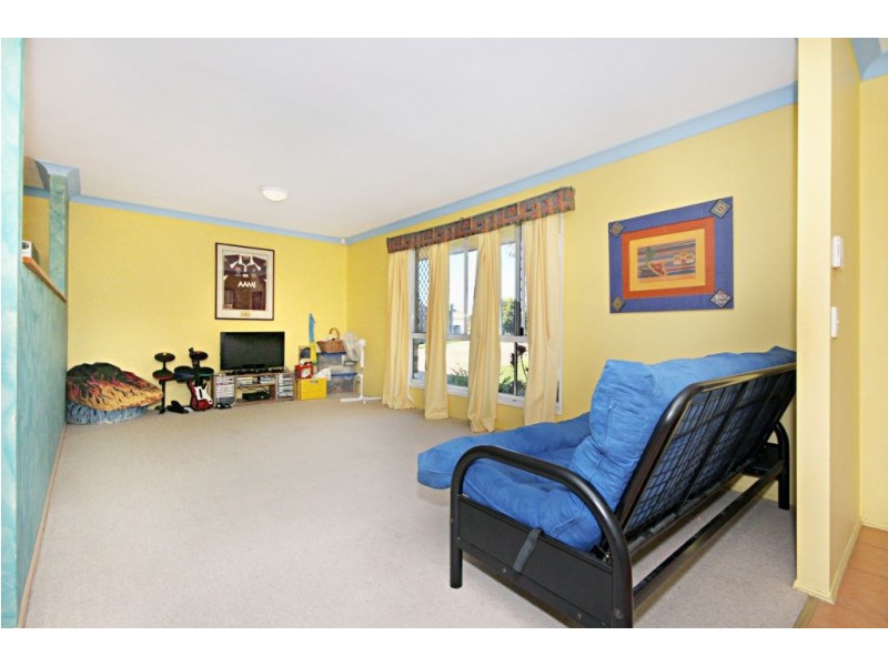 120 Wallandra Rd, Mudgeeraba QLD 4213