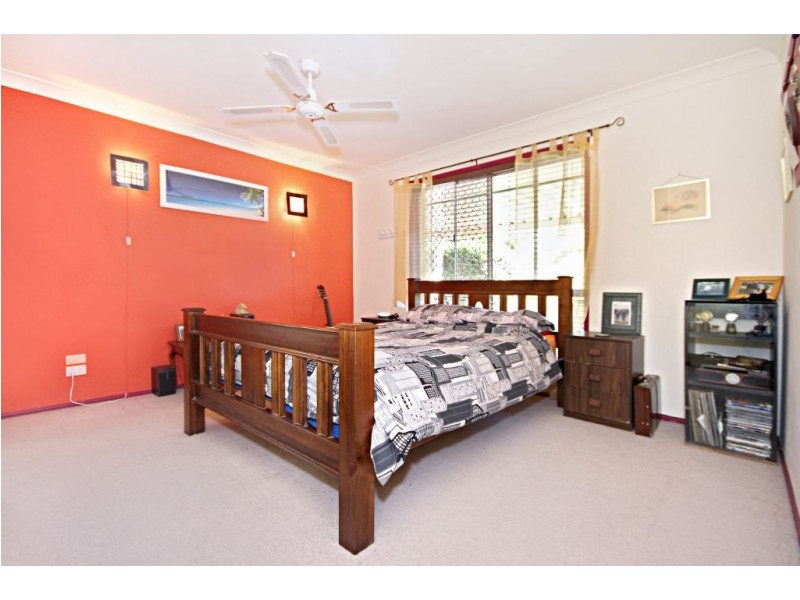 120 Wallandra Rd, Mudgeeraba QLD 4213