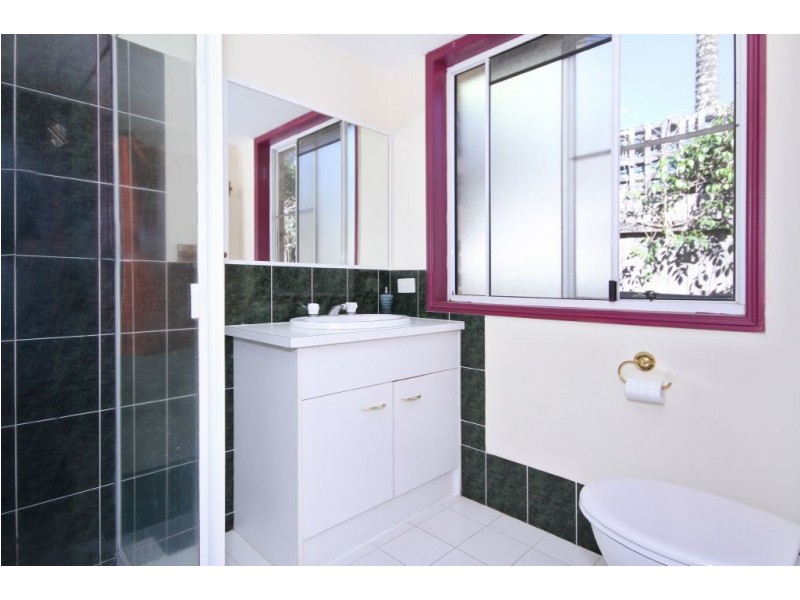 120 Wallandra Rd, Mudgeeraba QLD 4213