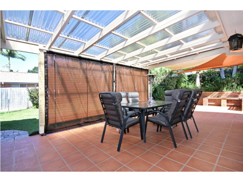 27 Bradstone Road, Carrara QLD 4211