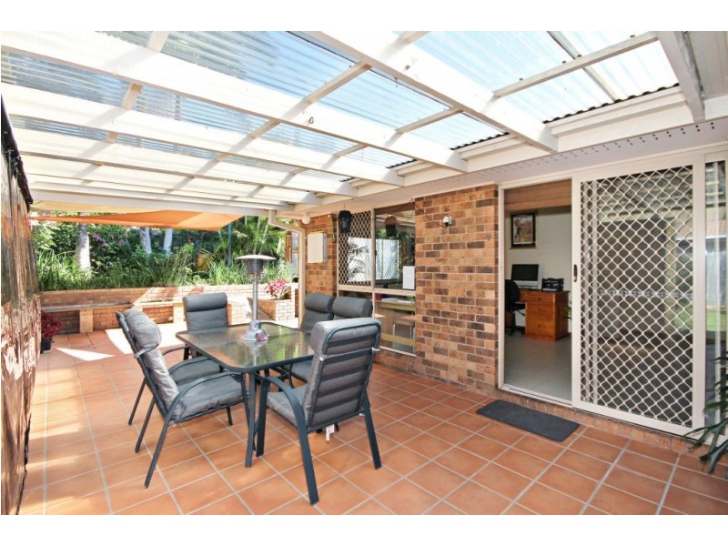 27 Bradstone Road, Carrara QLD 4211