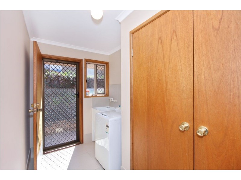 27 Bradstone Road, Carrara QLD 4211