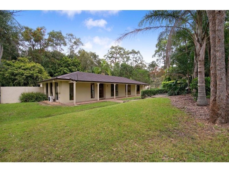 2 Bertana Drive, Mudgeeraba QLD 4213