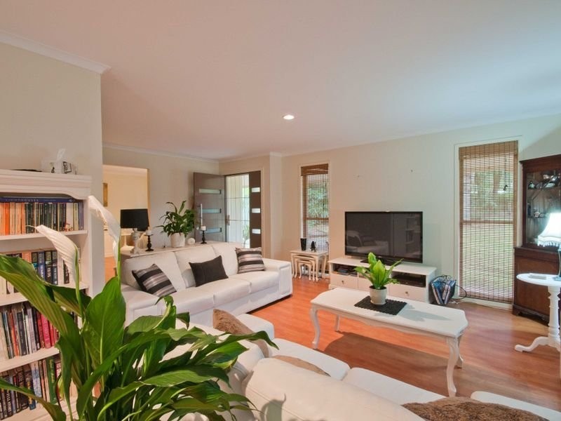 2 Bertana Drive, Mudgeeraba QLD 4213