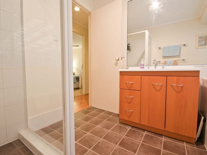 2 Bertana Drive, Mudgeeraba QLD 4213