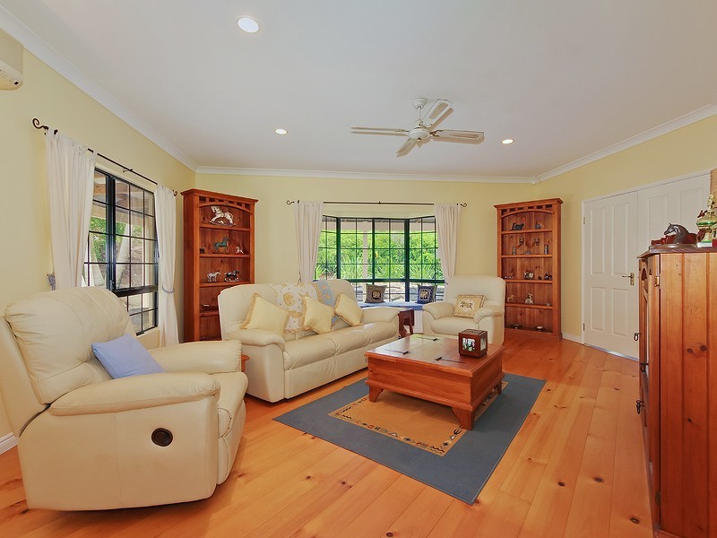 53 Birdlife Court, Nerang QLD 4211