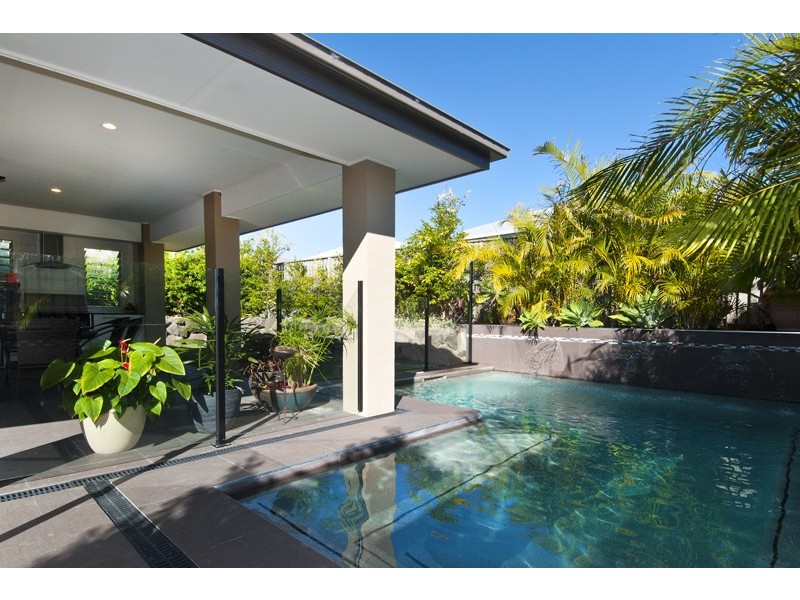 6 Camarillo Crct, Reedy Creek QLD 4227