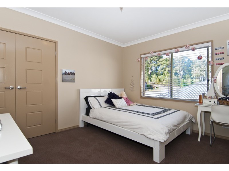 6 Camarillo Crct, Reedy Creek QLD 4227