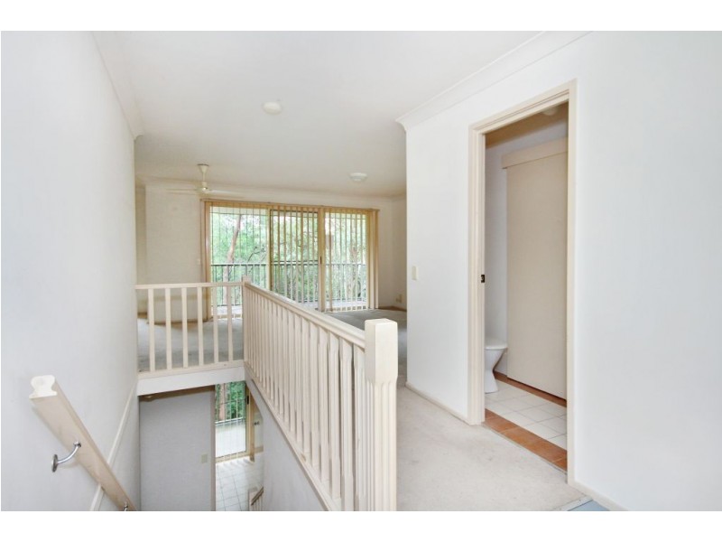 21/15 Simpsons Road, Elanora QLD 4221