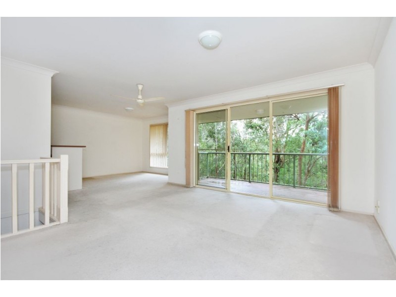 21/15 Simpsons Road, Elanora QLD 4221