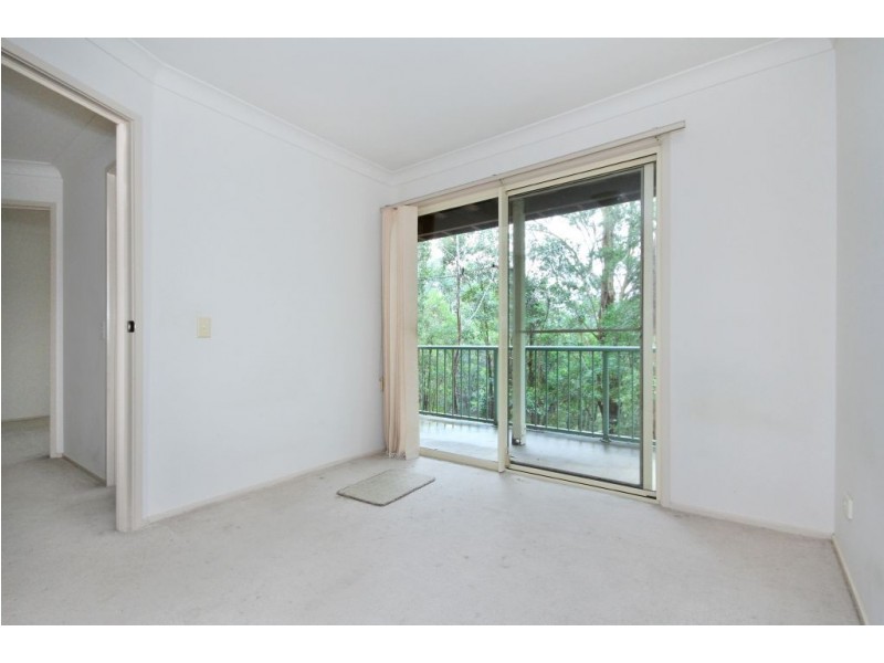 21/15 Simpsons Road, Elanora QLD 4221