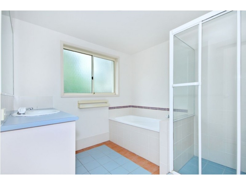 21/15 Simpsons Road, Elanora QLD 4221