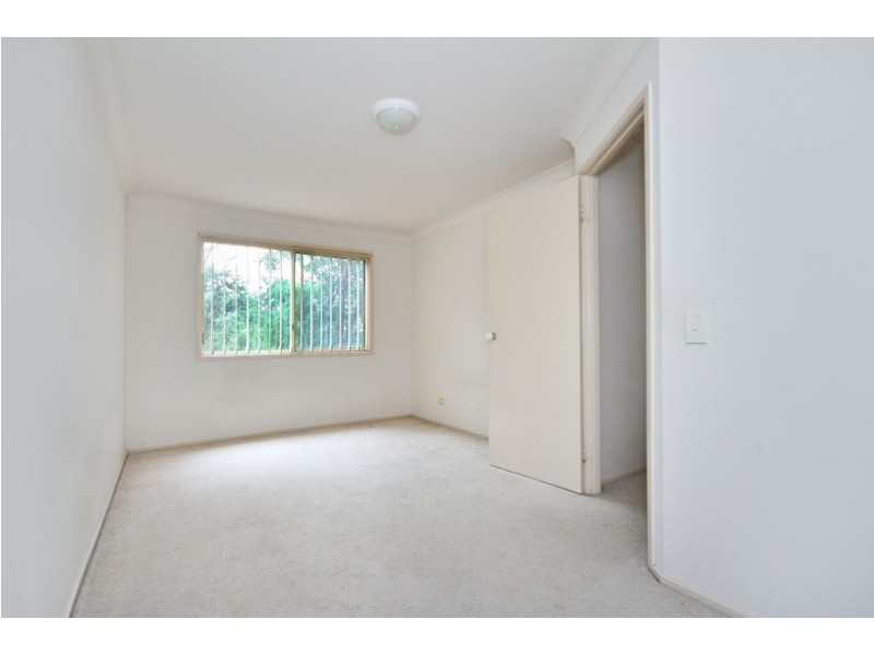 21/15 Simpsons Road, Elanora QLD 4221