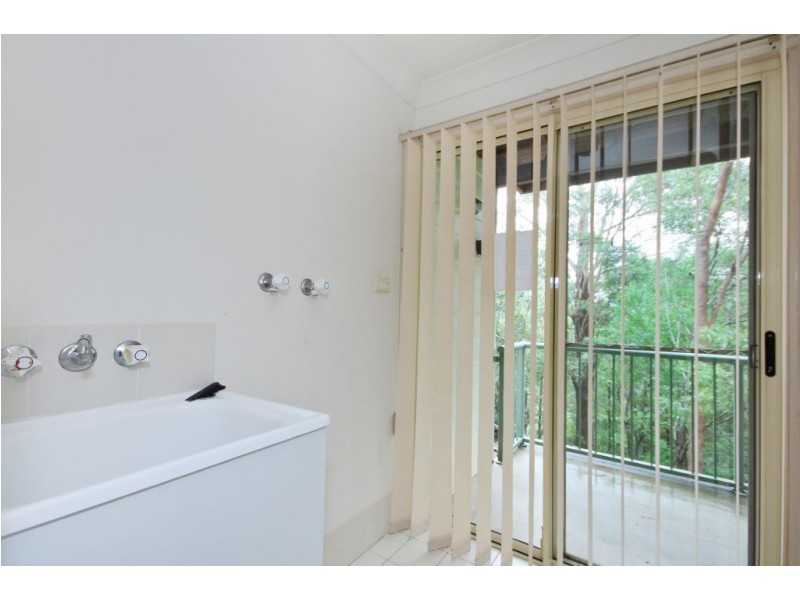 21/15 Simpsons Road, Elanora QLD 4221