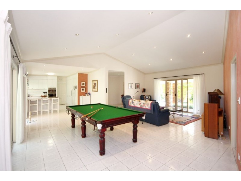14 Valhalla Ct, Tallai QLD 4213