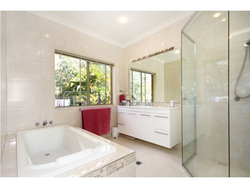 14 Valhalla Ct, Tallai QLD 4213