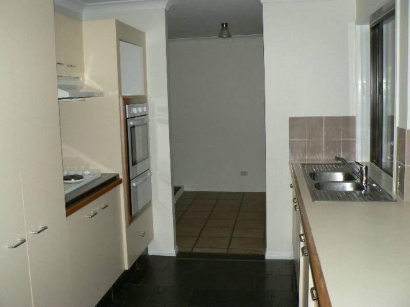 22 Nabarlek Drive, Worongary QLD 4213