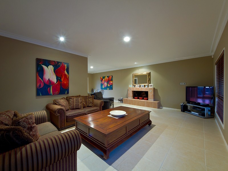 78 Tallai Rd, Tallai QLD 4213