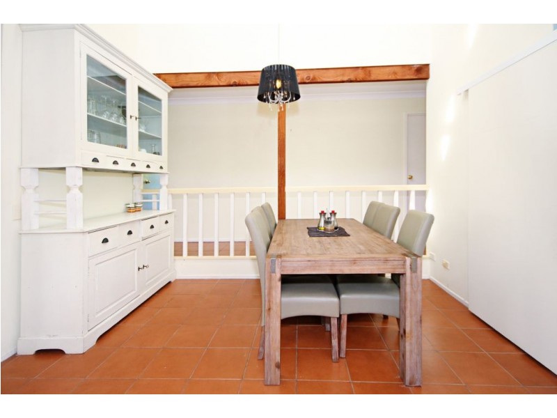 116 Wallandra Rd, Mudgeeraba QLD 4213