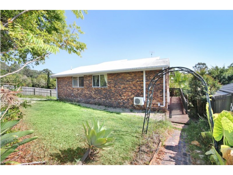 116 Wallandra Rd, Mudgeeraba QLD 4213