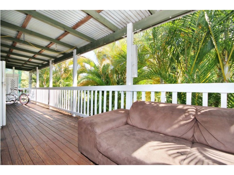 116 Wallandra Rd, Mudgeeraba QLD 4213