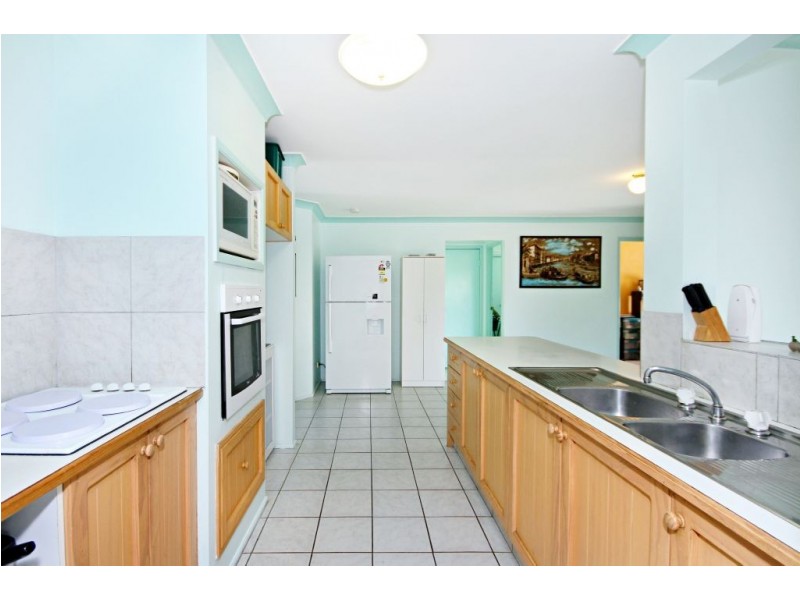 5 Soma Ct, Mudgeeraba QLD 4213