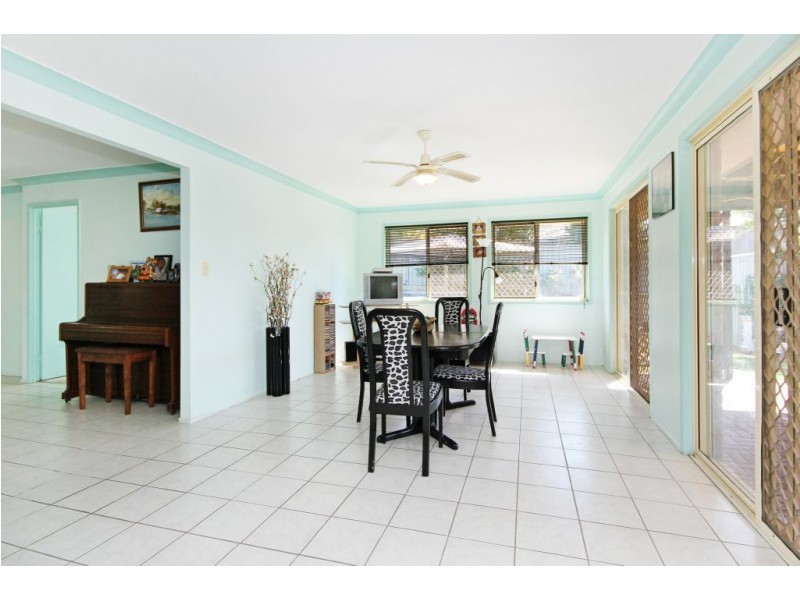 5 Soma Ct, Mudgeeraba QLD 4213