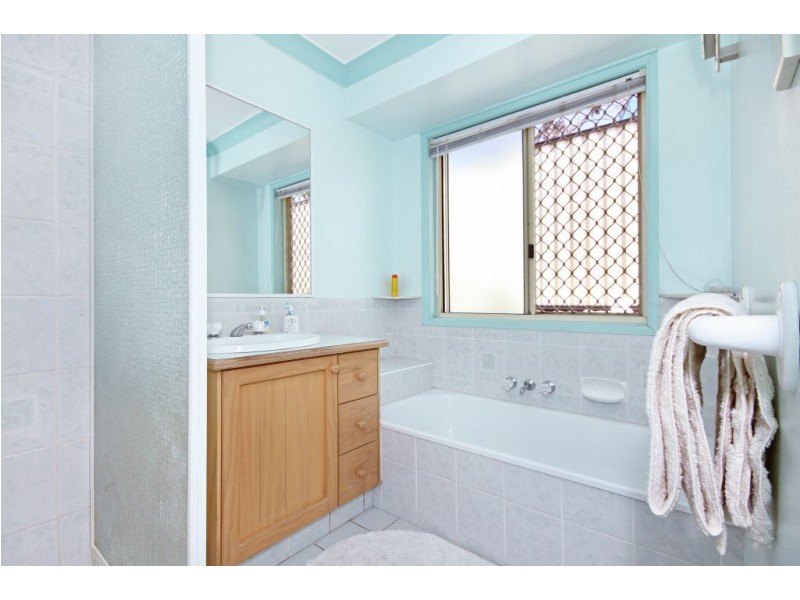 5 Soma Ct, Mudgeeraba QLD 4213