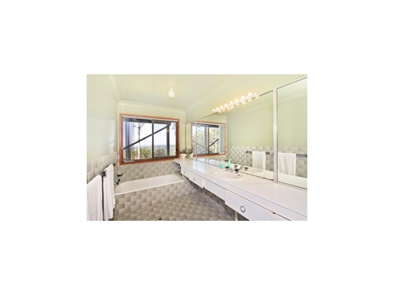 224 Simpsons Road, Currumbin Waters QLD 4223