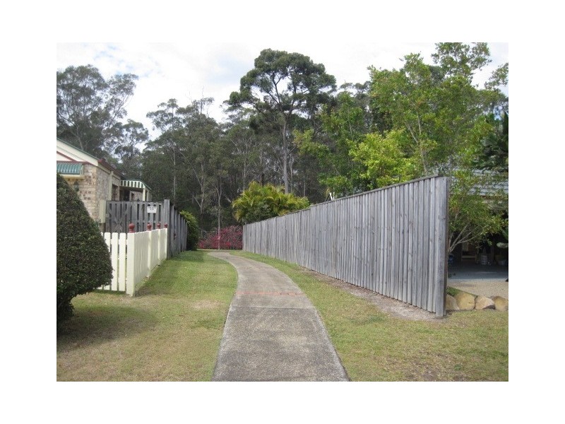 11 Gambier Crescent, Pacific Pines QLD 4211