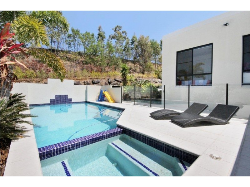 12 Marriott Way, Highland Park QLD 4211