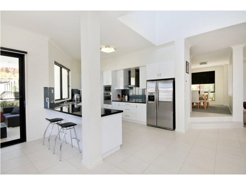 12 Marriott Way, Highland Park QLD 4211