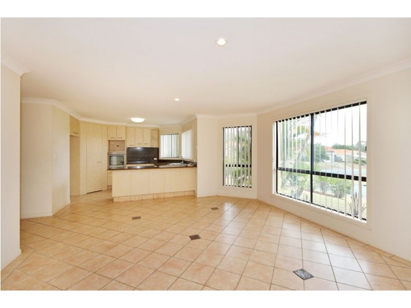 1 Leicester Terrace, Mudgeeraba QLD 4213