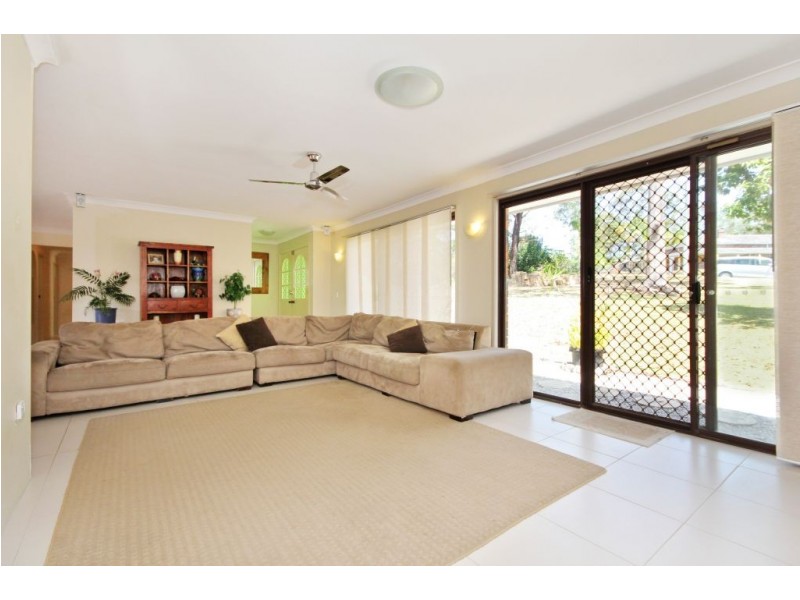 15 Narrabundah Street, Mudgeeraba QLD 4213