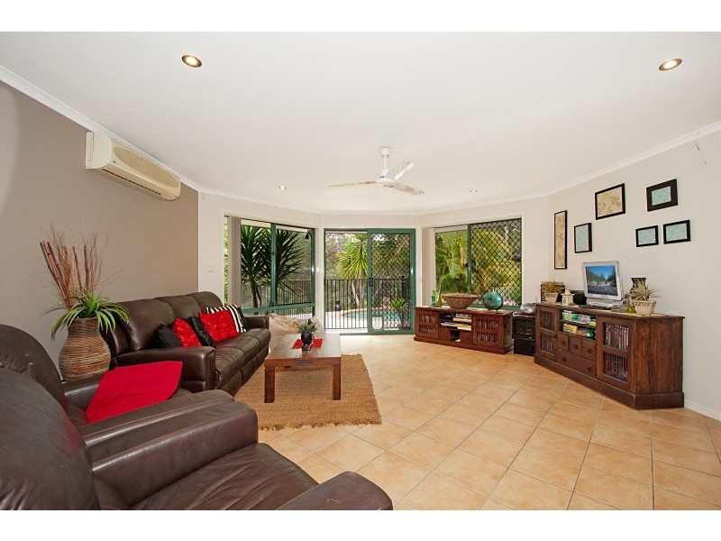 130 Gardenia Drive, Bonogin QLD 4213