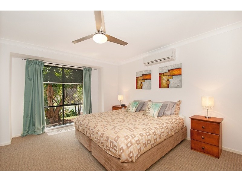 7 Emerson Drive, Bonogin QLD 4213