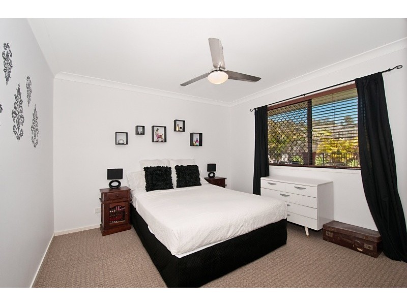 7 Emerson Drive, Bonogin QLD 4213