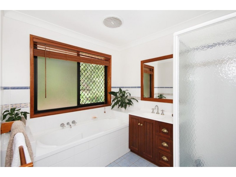 41-43 Parkmeadows Ct, Bonogin QLD 4213