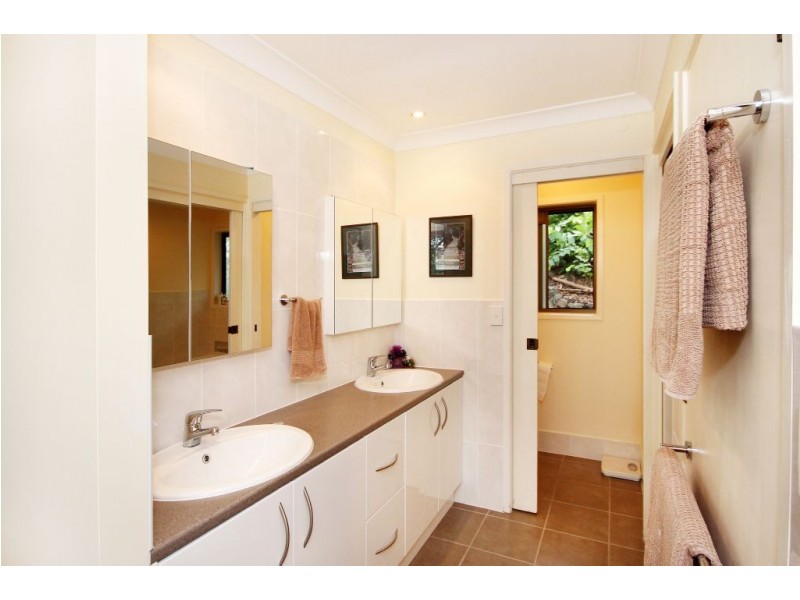 27 Cobai Drive, Mudgeeraba QLD 4213