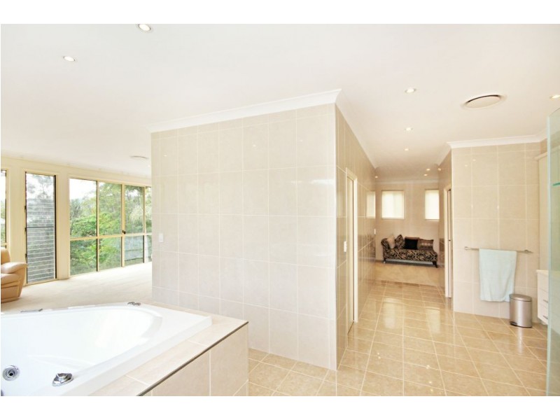 53 Aylesham Drive, Bonogin QLD 4213