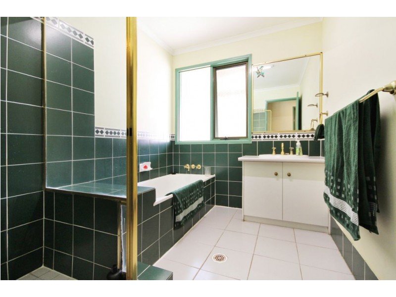 1 Cardinal Ct, Mudgeeraba QLD 4213